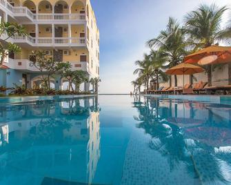 Grace Boutique Resort - Phan Thiet - Piscina