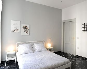 Maison Salerno - Salerno - Κρεβατοκάμαρα