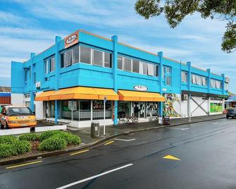 Point Break Backpackers - Christchurch - Building