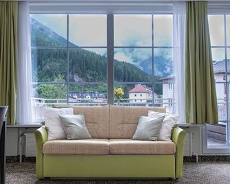 Hotel Lindenhof - Bad Gastein - Olohuone