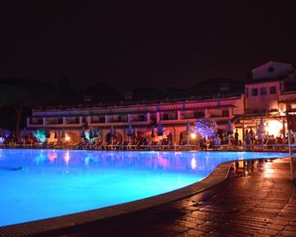 Corte dei Tusci Village Palace Hotel - Scarlino - Pool