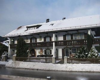 فندق غاست هاوس هايمغارتن - باد وييسي - مبنى