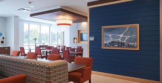Holiday Inn Express & Suites St John's Airport - San Juan de Terranova - Restaurante