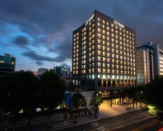 Orakai Daehakro Hotel, BW Signature Collection - Seoul - Building