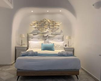 Iliovasilema Hotel & Suites - Thera - Bedroom
