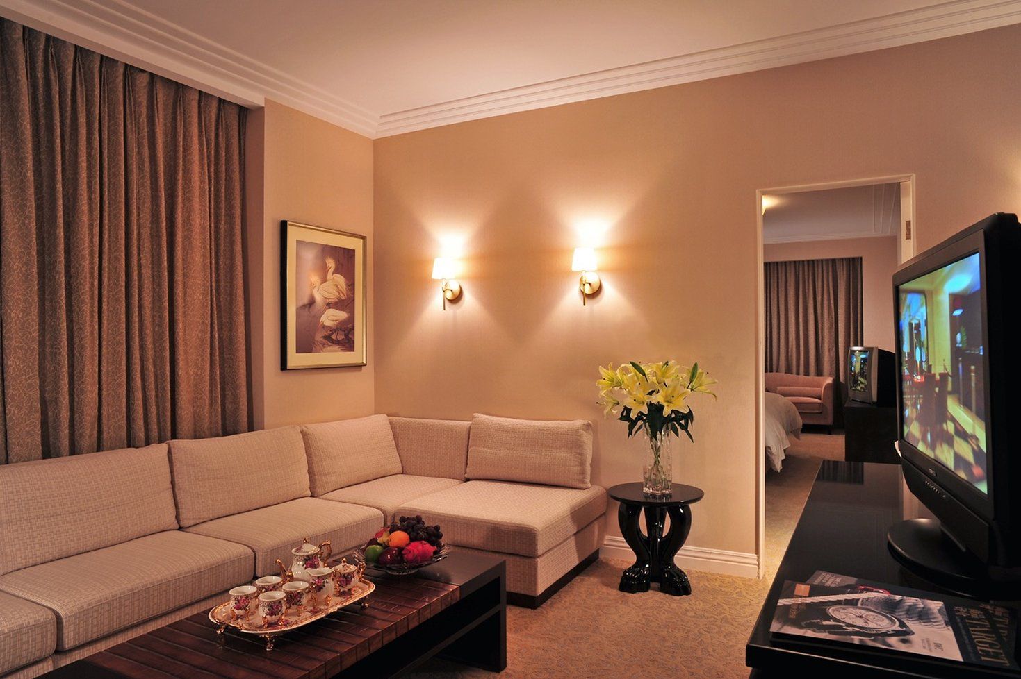 Broadway Mansions Hotel - Shanghai - Living room