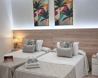 Hotel Romerito - מלאגה - חדר שינה
