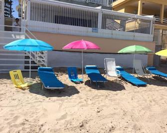 The Battigia B & B - Double Double - Trabia - Patio