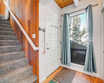 1 Mi to Lake Tahoe Condo with Pool Access - Kings Beach - Aufgang