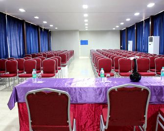 La Oasis by Meraden - Anjuna - Meeting room