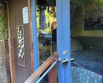 Quaint Cabin in the Santa Cruz Mountains - Soquel