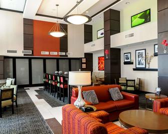 Hampton Inn & Suites Tulsa/Tulsa Hills - Tulsa - Lobby