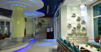Prajaktra Design Hotel - Udon Thani - Recepción