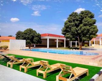 Cozy & District Ready2Relax Luanda, Angola - Luanda - Piscina