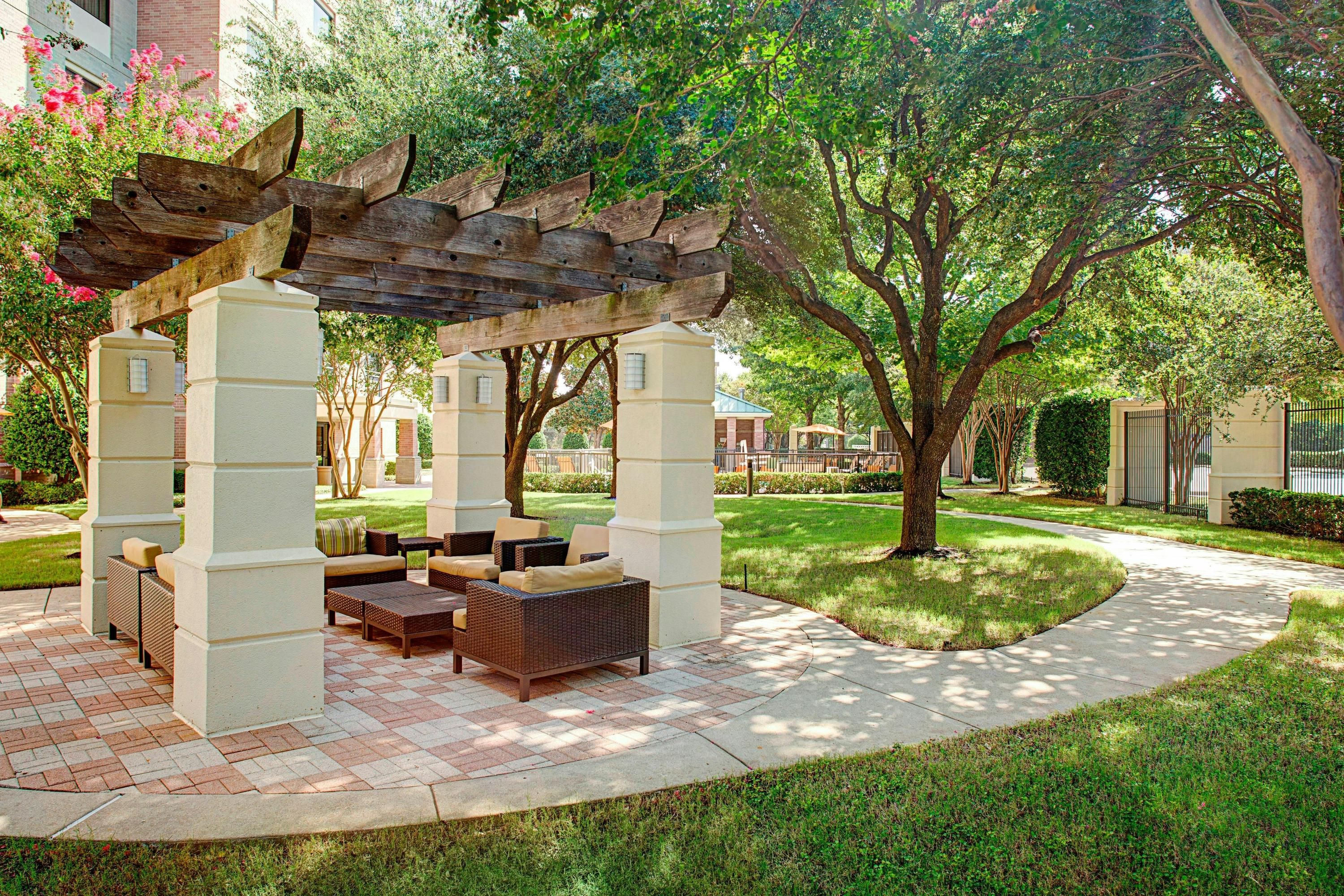 Courtyard by Marriott Dallas Addison/Quorum Drive thumbnail 2