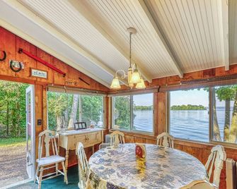 Pearl Bay Holiday - Grand Isle - Dining room