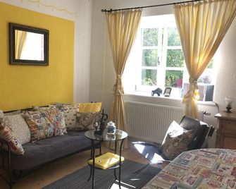 Ferienwohnungen im Lüftlmalereck, Mussldomahaus - Oberammergau - Huiskamer