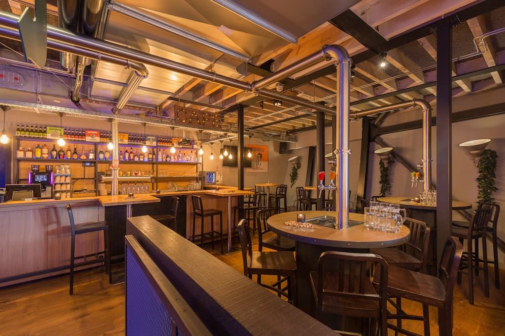 Leonardo Hotel Almere City Center - Almere - Bar