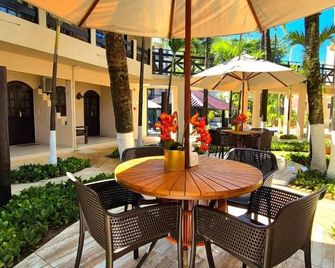 Pousada Recanto do Lobo - Porto de Galinhas - Innenhof