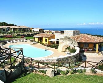 Punta Falcone Resort - Santa Teresa Gallura - Piscina