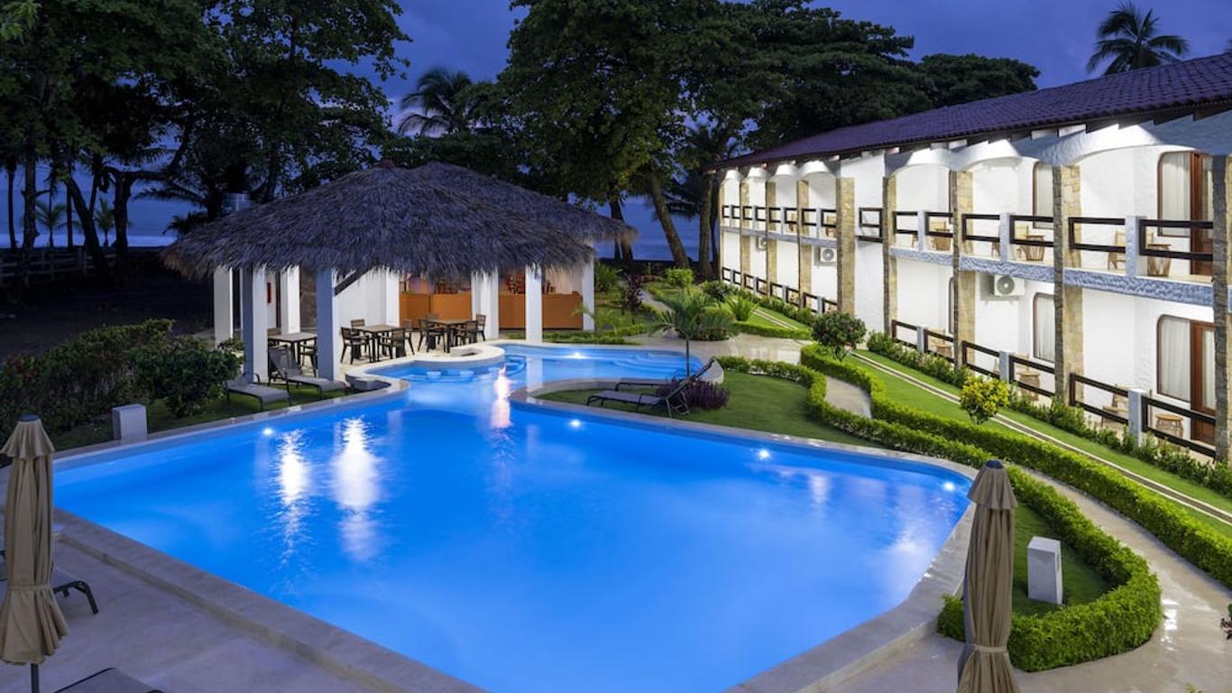 Fuego del Sol Beachfront Hotel