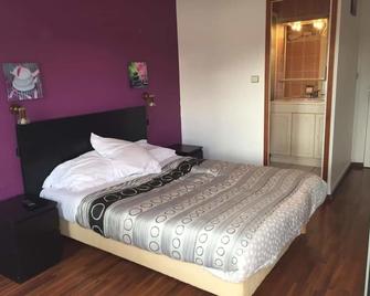 Hotellerie Normande - Hotot-en-Auge - Habitación