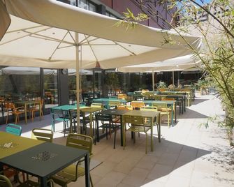 Barcelona Pere Tarrés Hostel - Barcelona - Restaurante