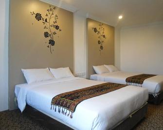 Regent Hotel - Bintulu - Bedroom