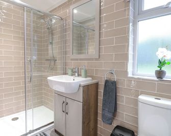 Wurzburc - Swaffham - Bathroom
