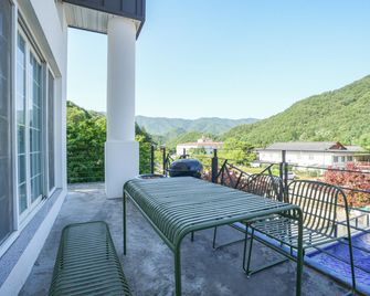 무주 꿈꾸는나무별펜션 - 무주 - 발코니