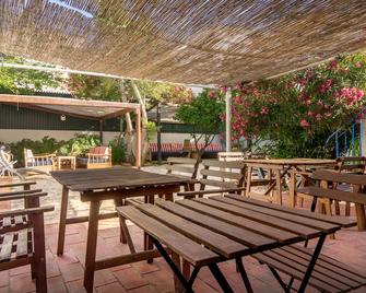 Roaz de Bandeira Guesthouse - Olhão - Patio