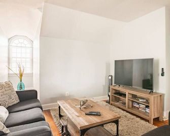 Historic Hagerstown Antietam Battlefield Whitetail - Hagerstown - Living room