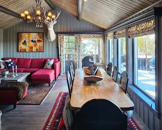 Beautiful Home In Nesbyen With Sauna - Nesbyen - Comedor