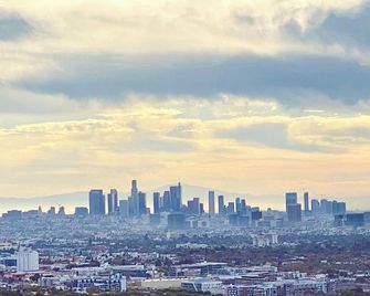Stunning View Hollywood Hills Guest House - Los Angeles - Buiten zicht