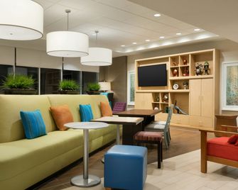 Home2 Suites by Hilton Middleburg Heights Cleveland - Middleburg Heights - Lounge