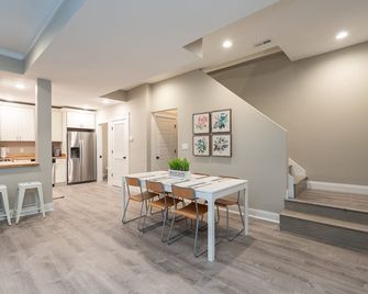 4632 Second Floor Historic Haven - San Luis - Comedor