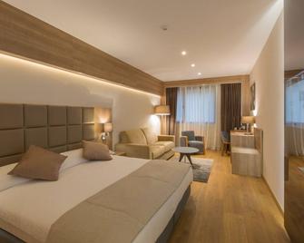 فندق لاماراز أرتس - الجزائر - غرفة نوم