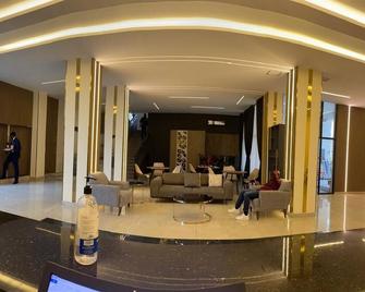 بيلا كازا هوتل - مونروفيا - ردهة