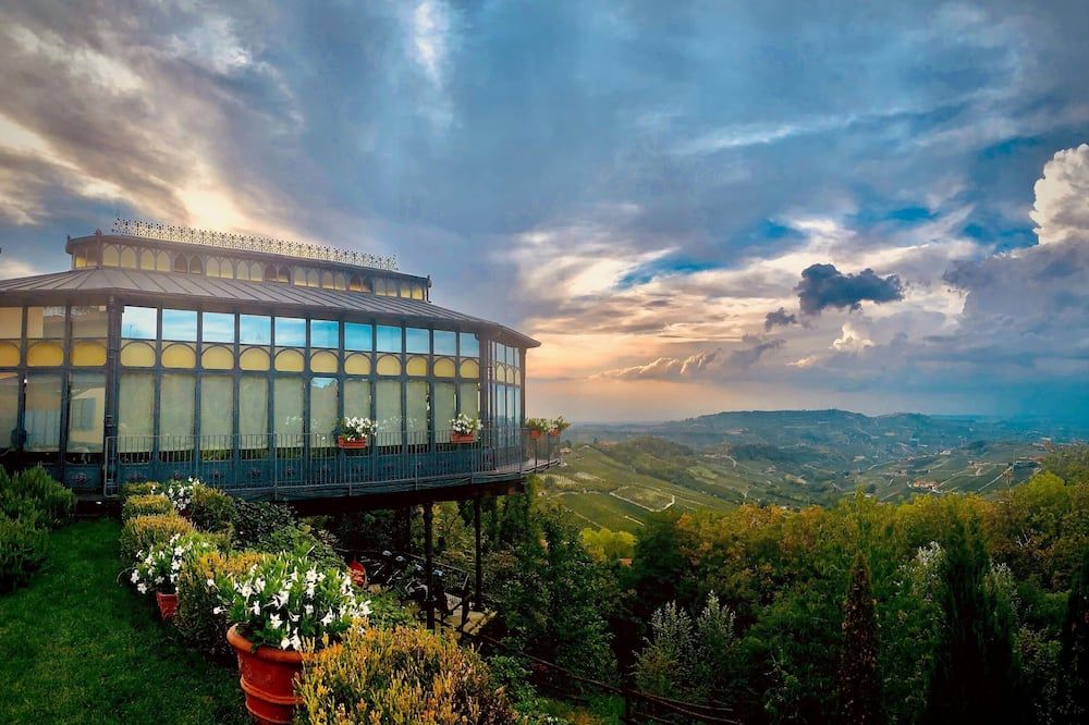 Hotel Villa Beccaris - Monforte d'Alba
