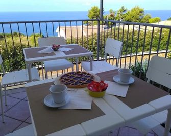 B&B Il Faro - Cittadella del Capo - Balkón