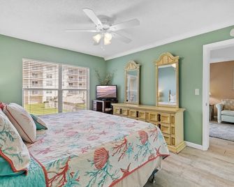 Sea Coast Gardens III 214 Apartment 2 - Edgewater - Schlafzimmer