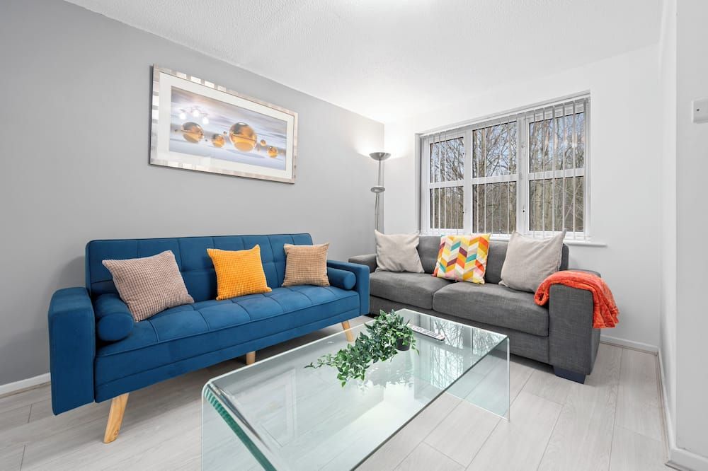 Lovely 3bedroom house, 7mins drive to Manchester City center, Etihad stadium & Coop Live Arena - مانشستر - غرفة معيشة