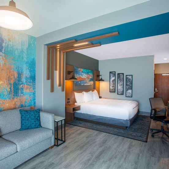 Bedroom view of La Quinta Inn & Suites by Wyndham Oxford