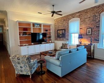 The Orman in Historic Downtown Apalachicola - Apalachicola