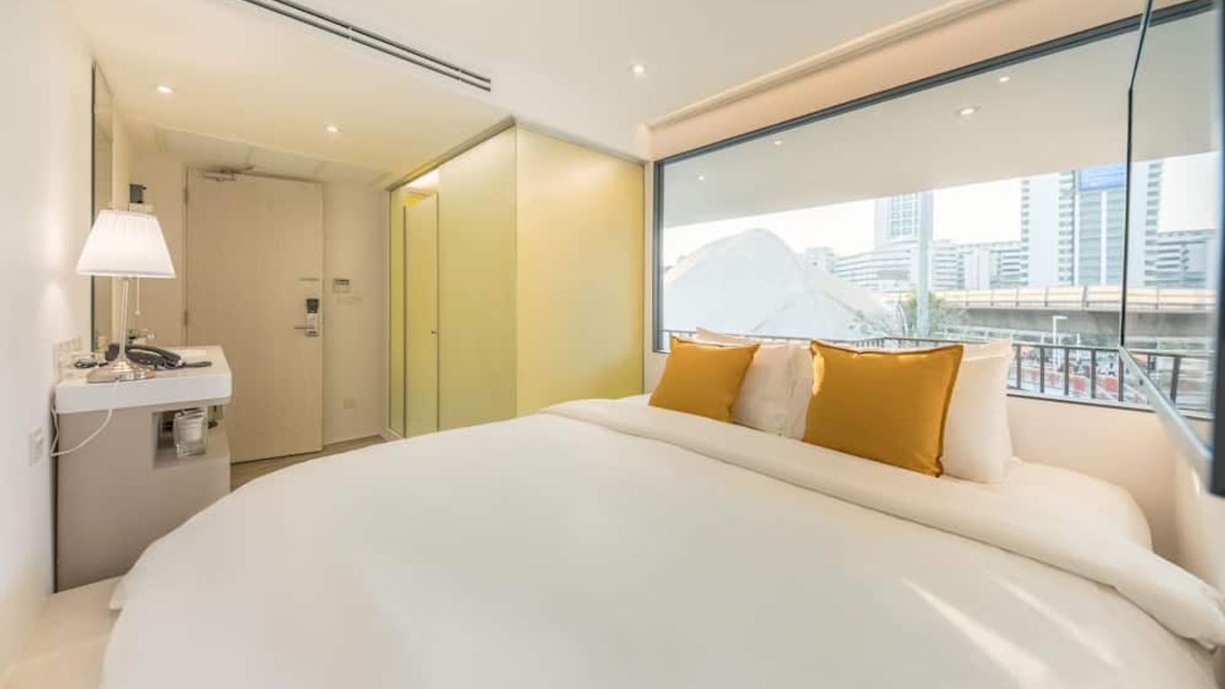 勝利紀念碑黃色客房旅館