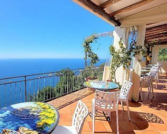 Villa Pino - Furore - Balkon