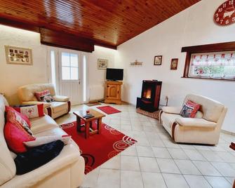 Mon repos bien merite - Eppe-Sauvage - Salon