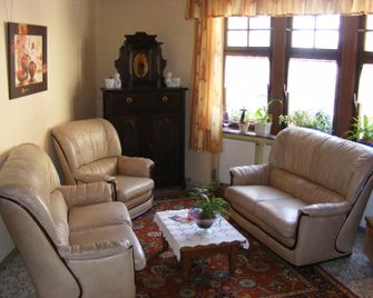 Zum Achten Himmel - Klotten - Living room