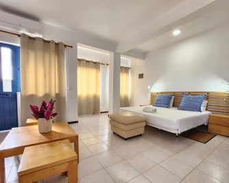 Txada Hostel - פראיה - חדר שינה