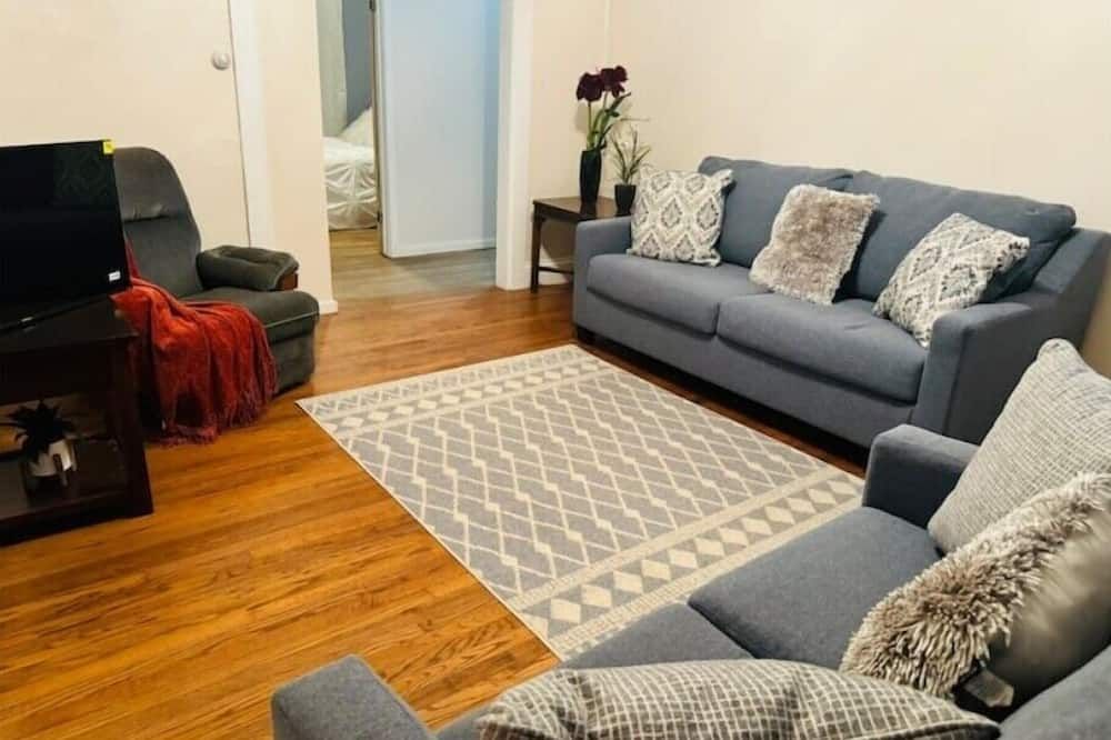 Eclipse! 5 bedroom, sleeps 10. - Fredonia - Sala de estar